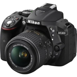 NIKON D5300 Reflex + Objectif 18-55mm VR II - Noir