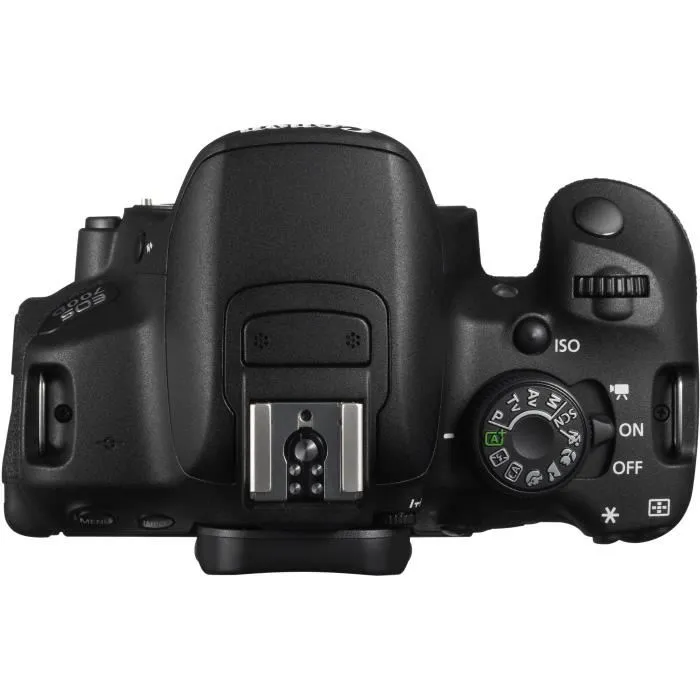 CANON EOS 700D Appareil photo numérique Reflex + Objectif 18-55 mm DC