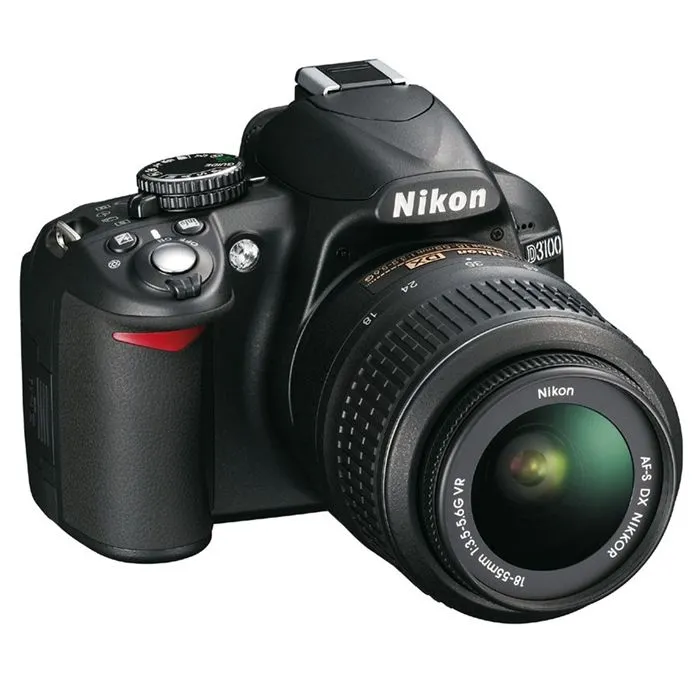 NIKON D3100 + AF-S DX 18-55 VR Reflex